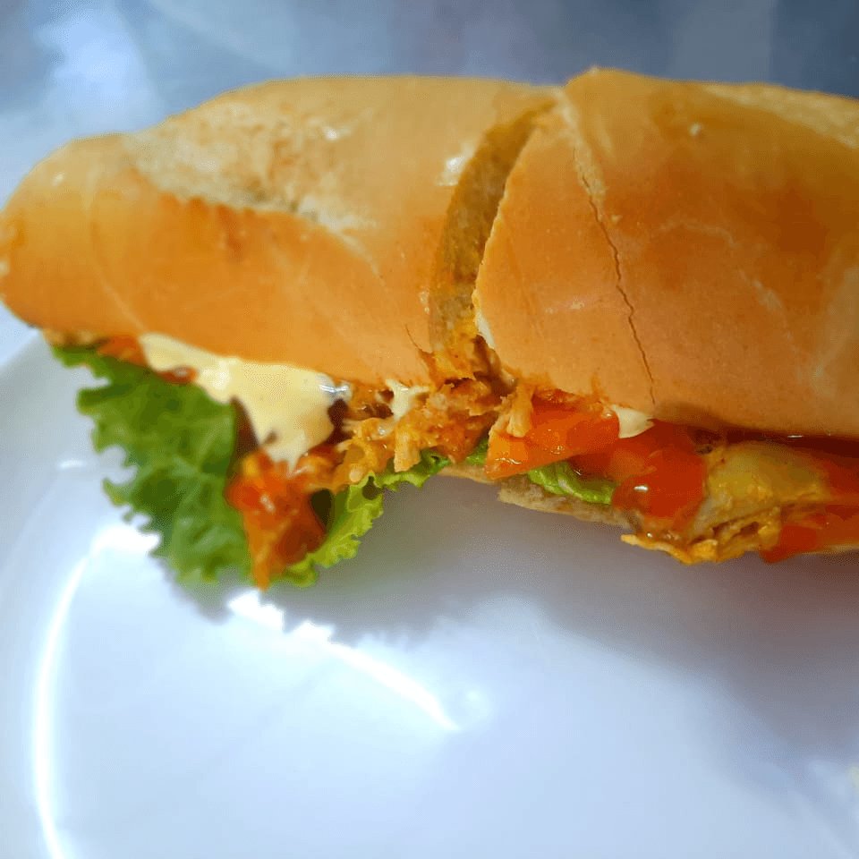 Sándwich de Pollo Mechado