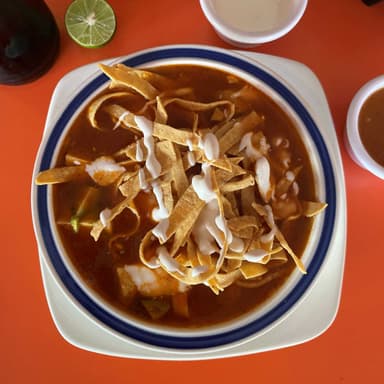 Sopa de Tortilla Grande