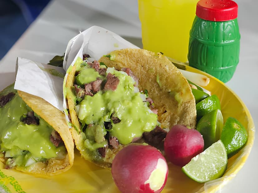 Tacos y Tortas El Tío