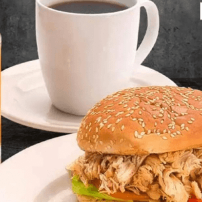 Pollo deshilachado +  Papas + Café