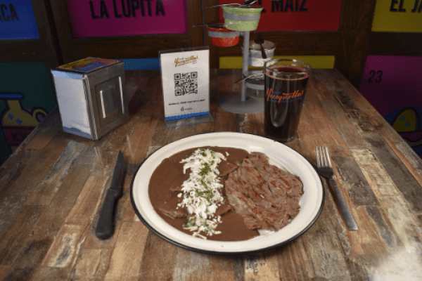 ENFRIJOLADAS CON CECINA