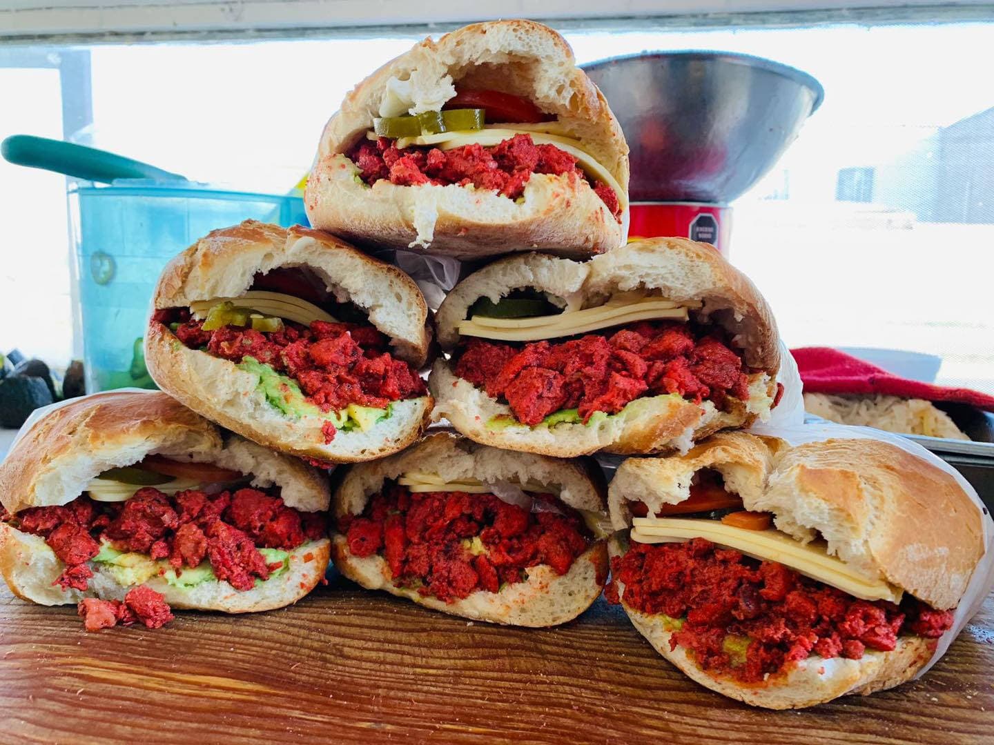 Loncheria Chuminos Hamburgo