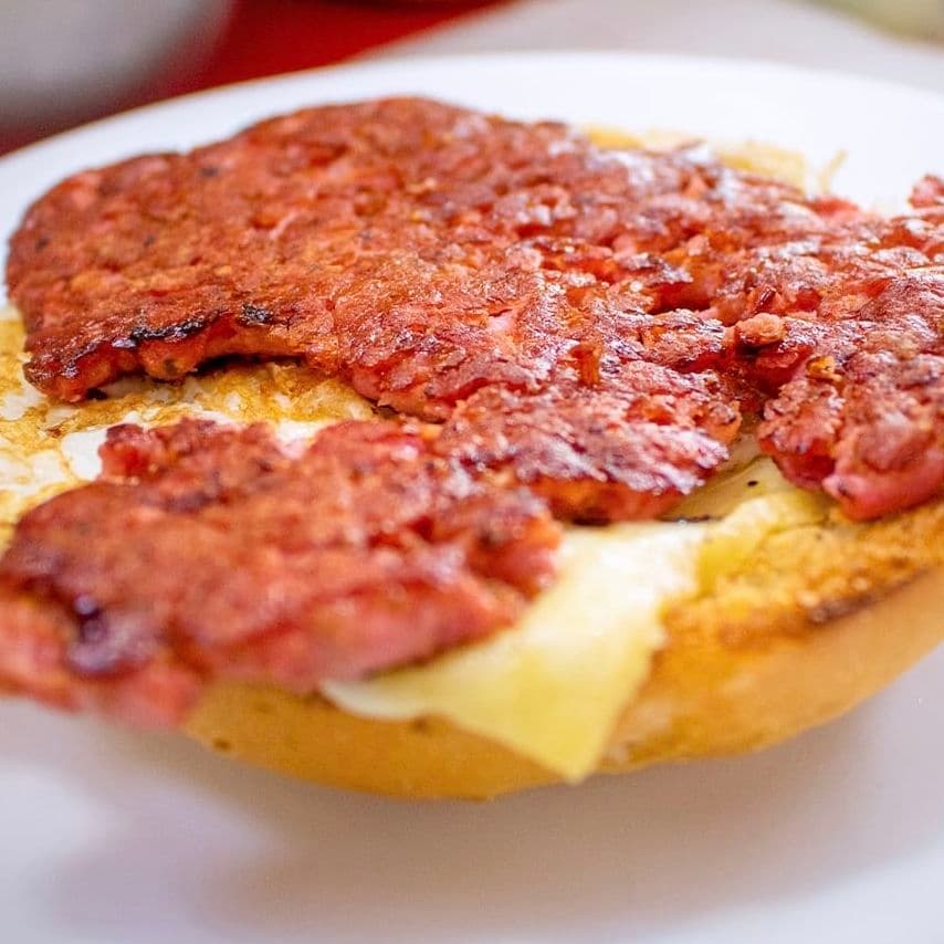 Sánguche Chorizo Hawaiano
