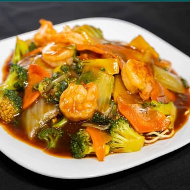 Chop Suey con Camarón y Lechón
