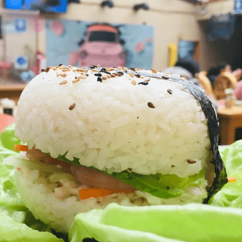 BURBUSH BURGER