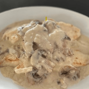 Filete de Pescado en Salsa de Champiñones