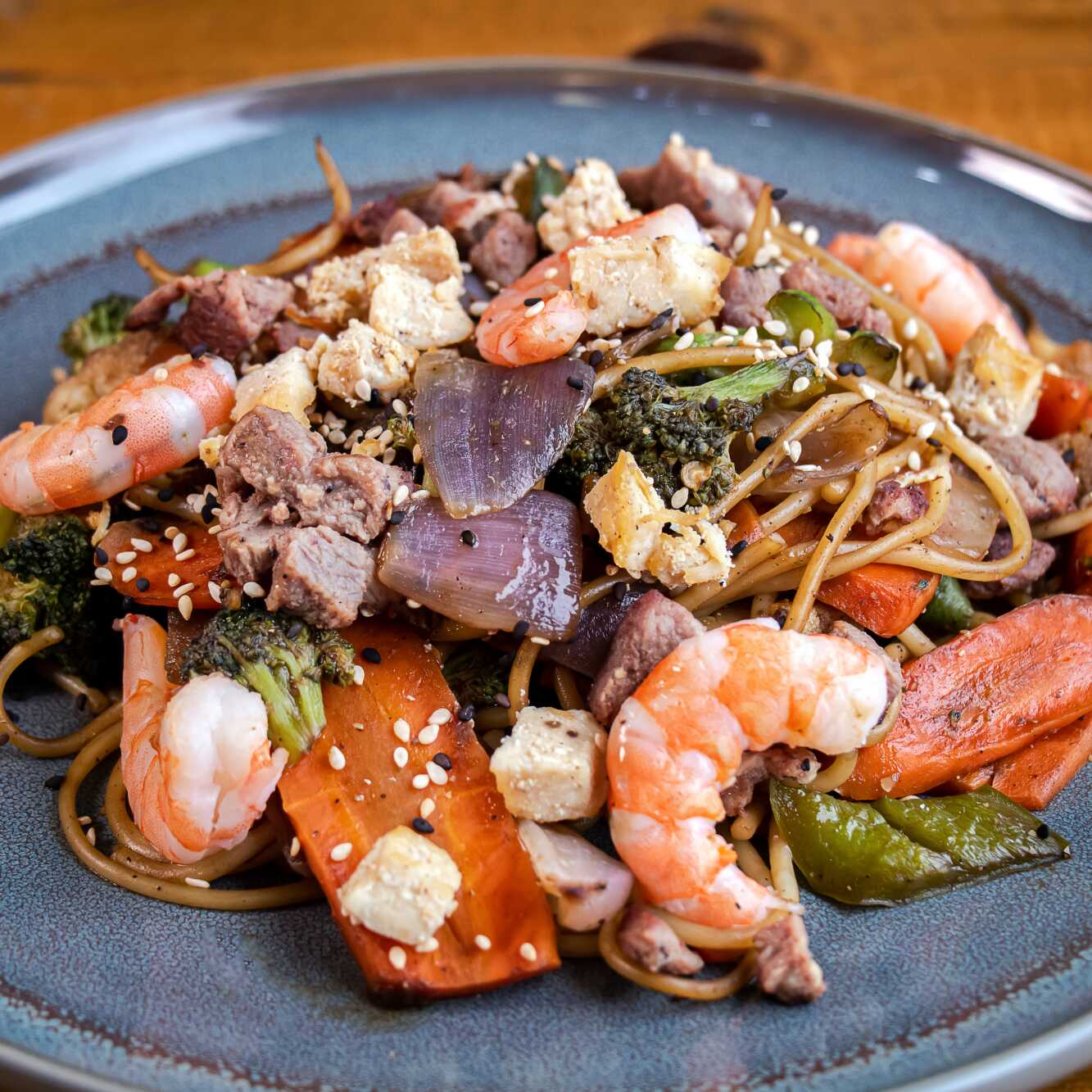 Pasta Udon de Pollo