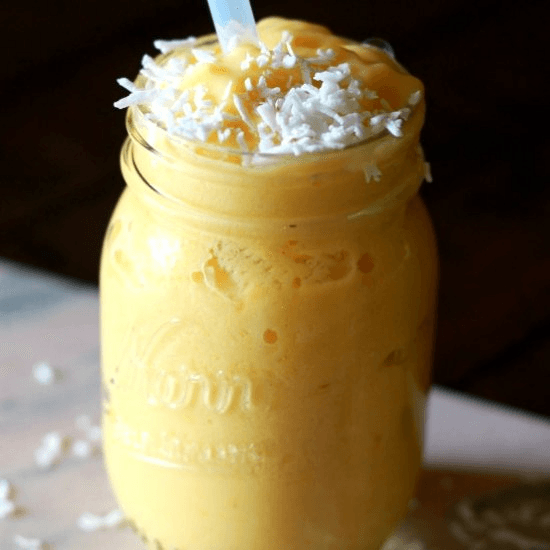 Smoothie De Leche Piña Colada 16 oz