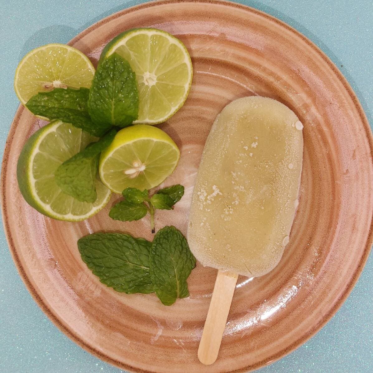 Paleta de Limón Hierbabuena