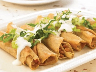 Tacos Dorados de Deshebrada