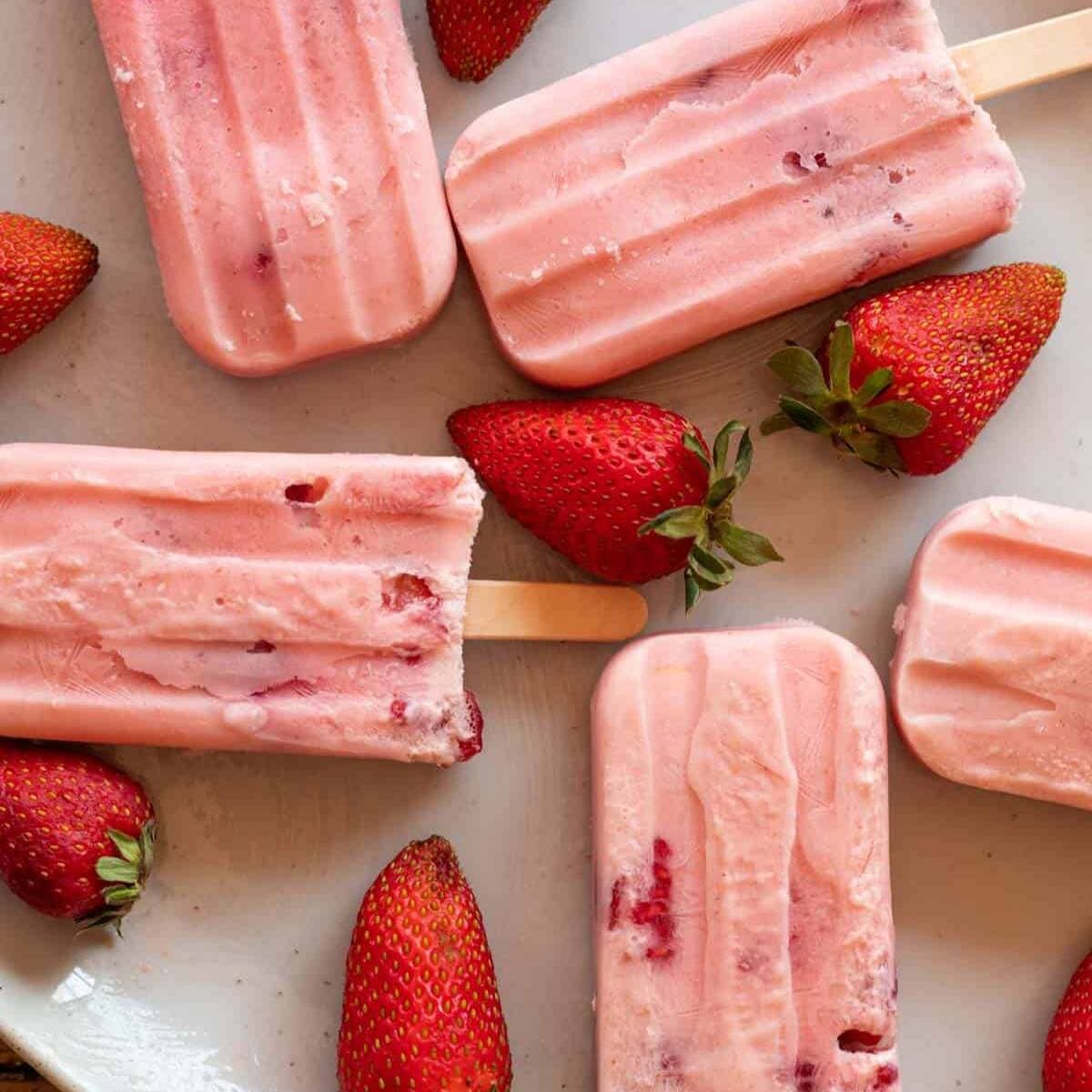Paleta de Fresa Leche