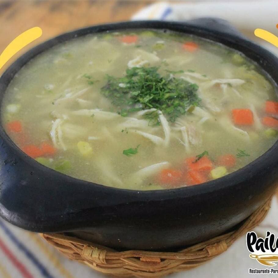 Sopa de Pollo Campesina
