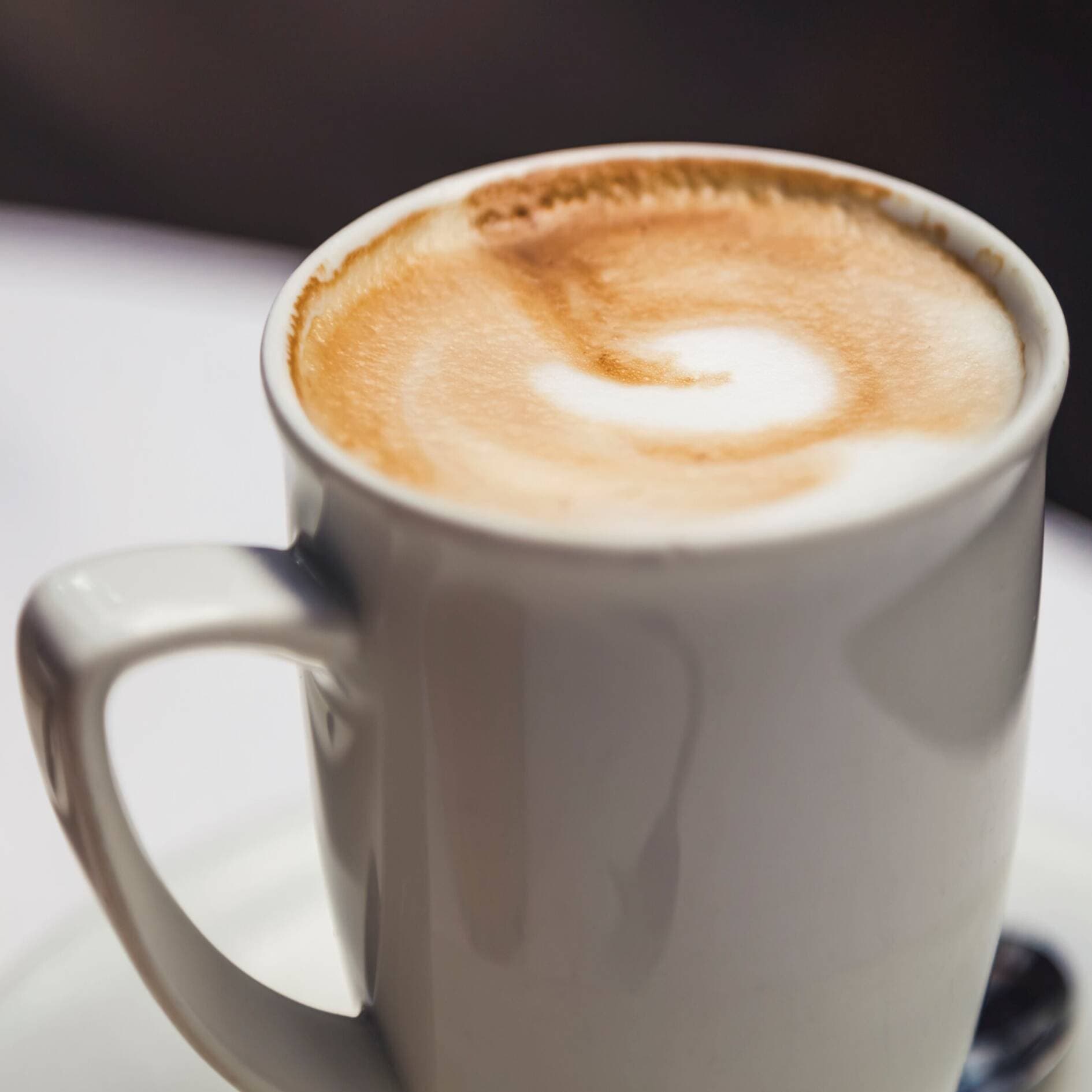 CAFÉ LATTE 16oz CALIENTE. Cafe