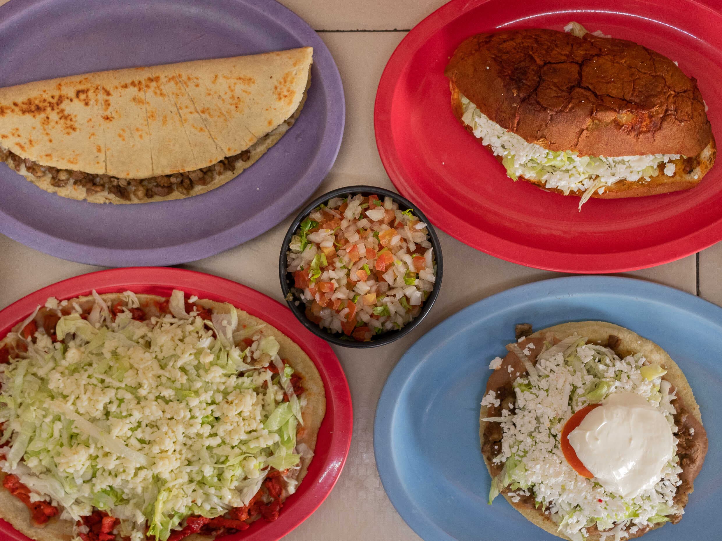 Los Molcajetes