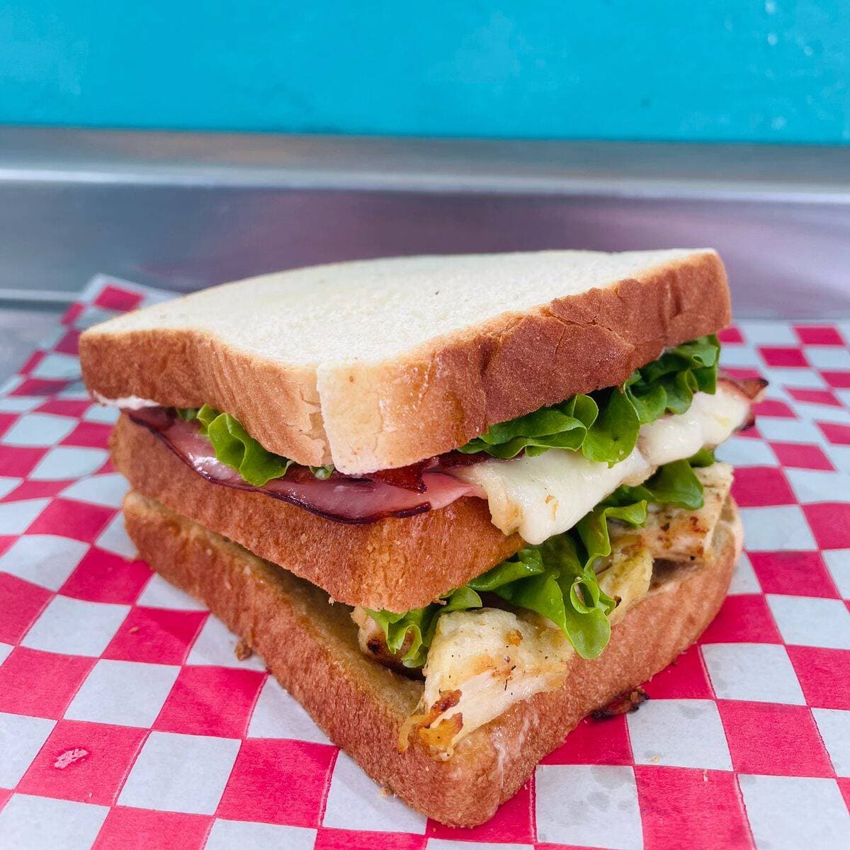 Súper Sándwich Supremo