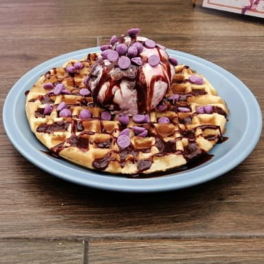 Waffle Circular con Helado