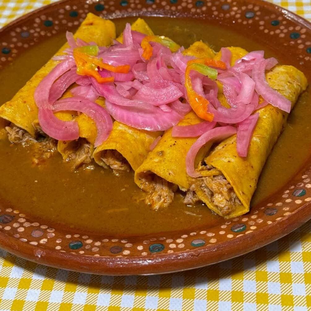 Tacos de Pibil  por Orden de (5)