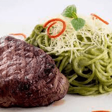 Spaghetti al Pesto con Lomo + Gaseosa
