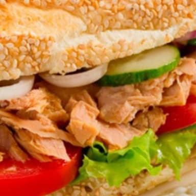 Baguette de atún