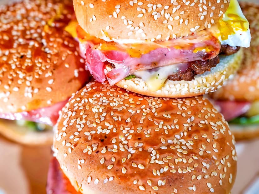 Hamburguesa las Brutas Suc las Aguilas