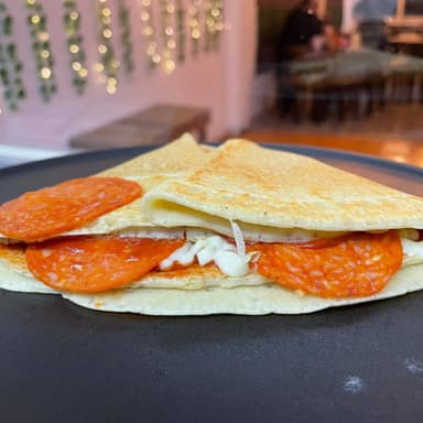Combo Salado Crepizza + Granita de Mango