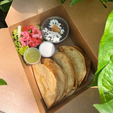 Orden de Tacos Dorados