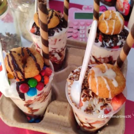 Fresas con Crema Chicas