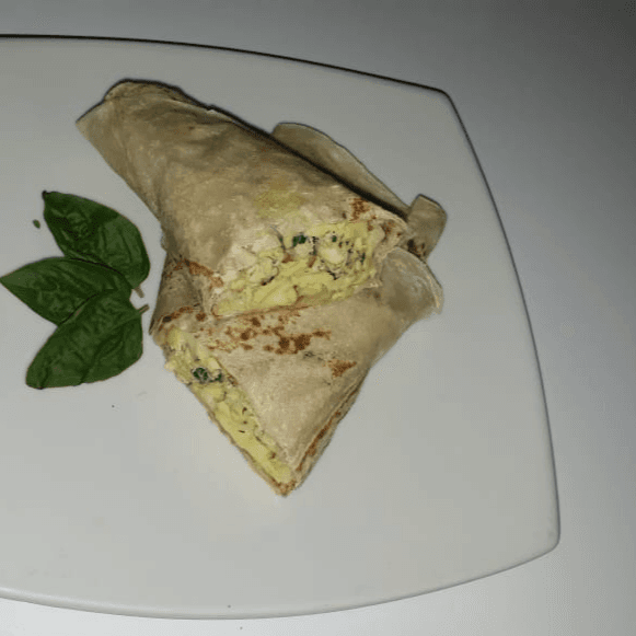 Wraps huevos espinaca pollo y queso