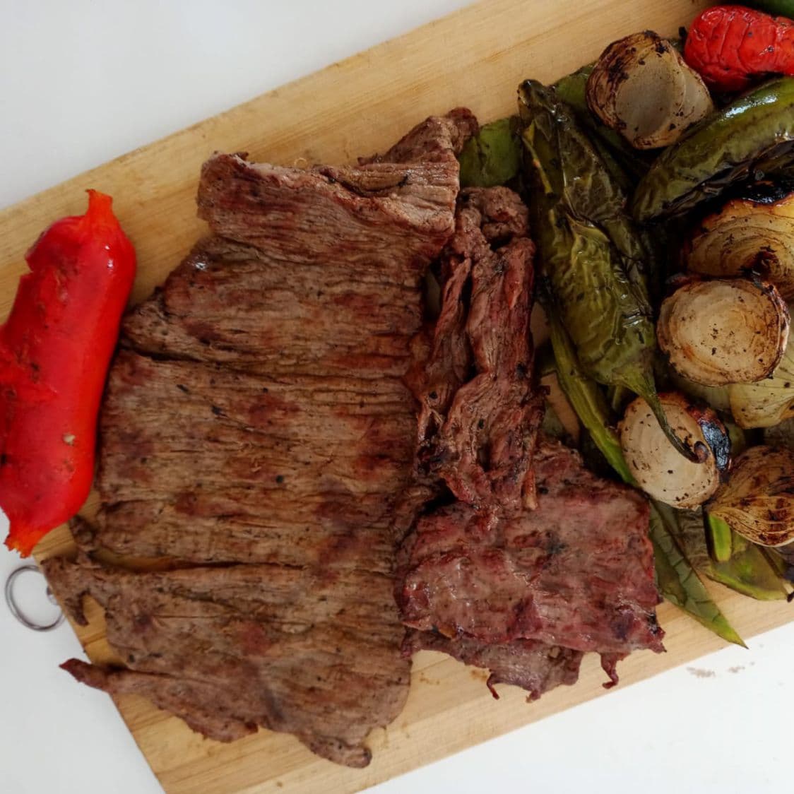 1 Kg de Arrachera Asada al Carbón