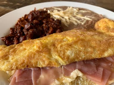 Omelette con Guiso Especial
