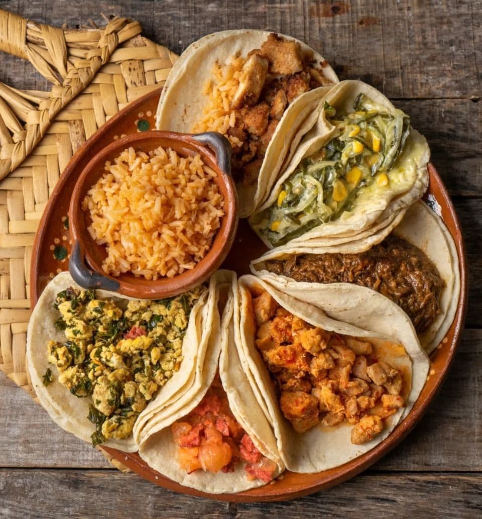 Orden de 10 Taquitos de Guisado