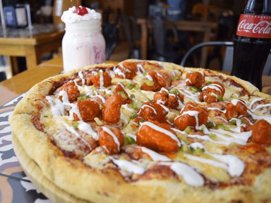 Pizza  Boneless Wings