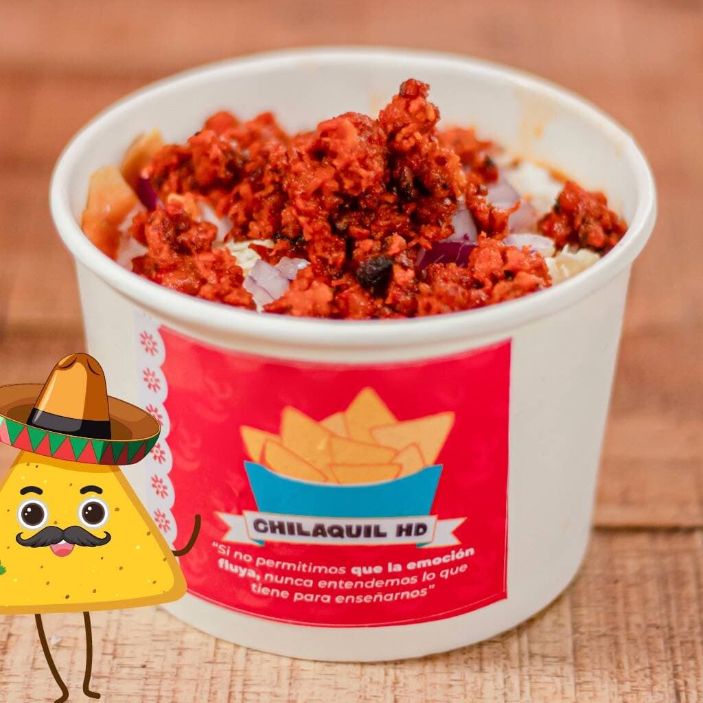 Combo Chilaquiles Rojos con Chorizo y Crepa