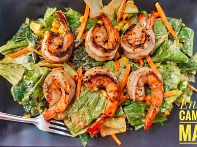 Ensalada Camarones Piña