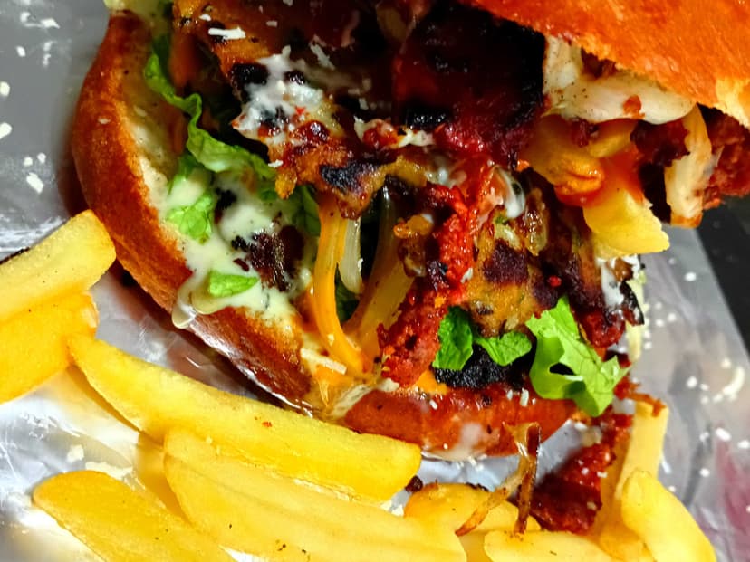 El Maguey Alitas y Hamburguesas