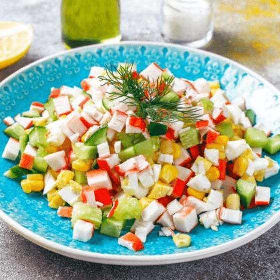 Tostada de ceviche de surimi