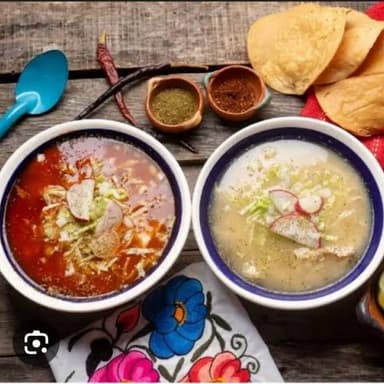 Pozole Blanco y Rojo