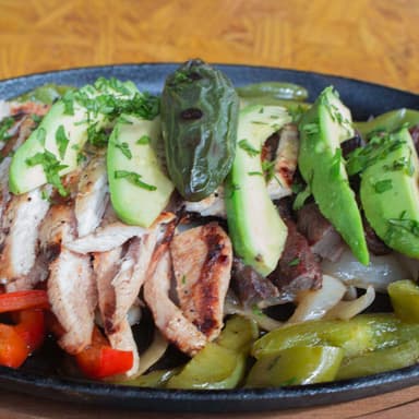 Fajitas Combinadas Pollo (100g) y Arrachera (100g)