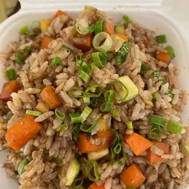 Yakimeshi de verduras
