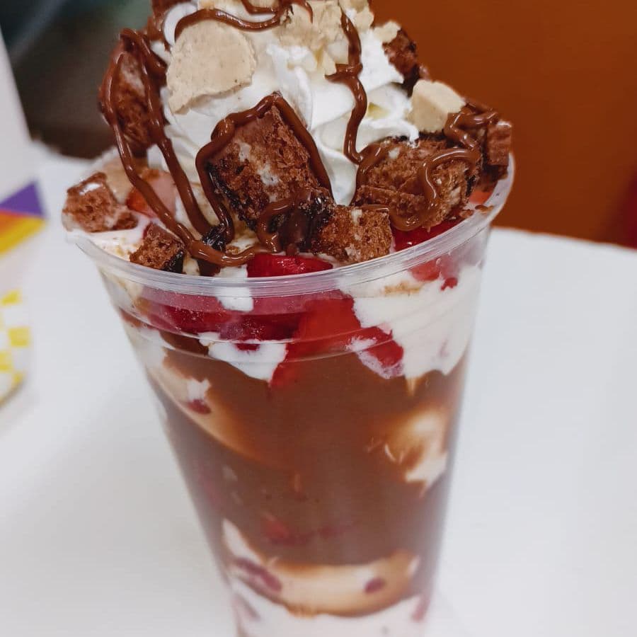 Fresas Congeladas con Crema 16 Onz