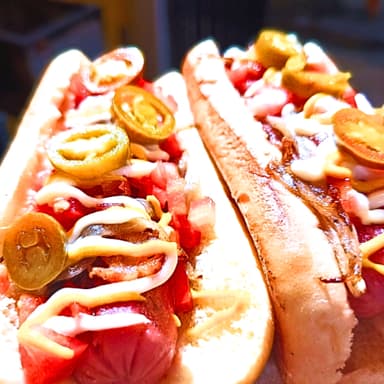 2 Hotdogs Especiales