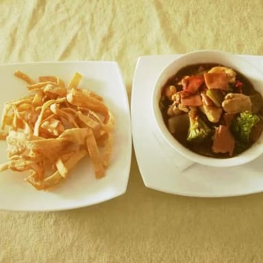 Chaw Ming Especial en Salsa