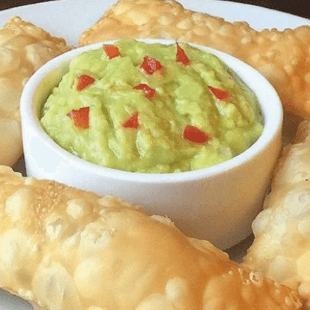 Tequeños Rellenos de Queso con Guacamole 8 Uds
