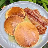 Hot Cakes 3 Pzas y Tocino