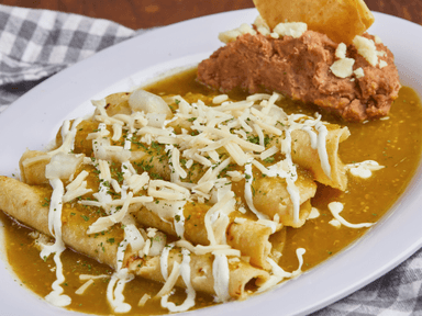 Combo-Enchiladas Salsa Verde Arroz y Frijoles
