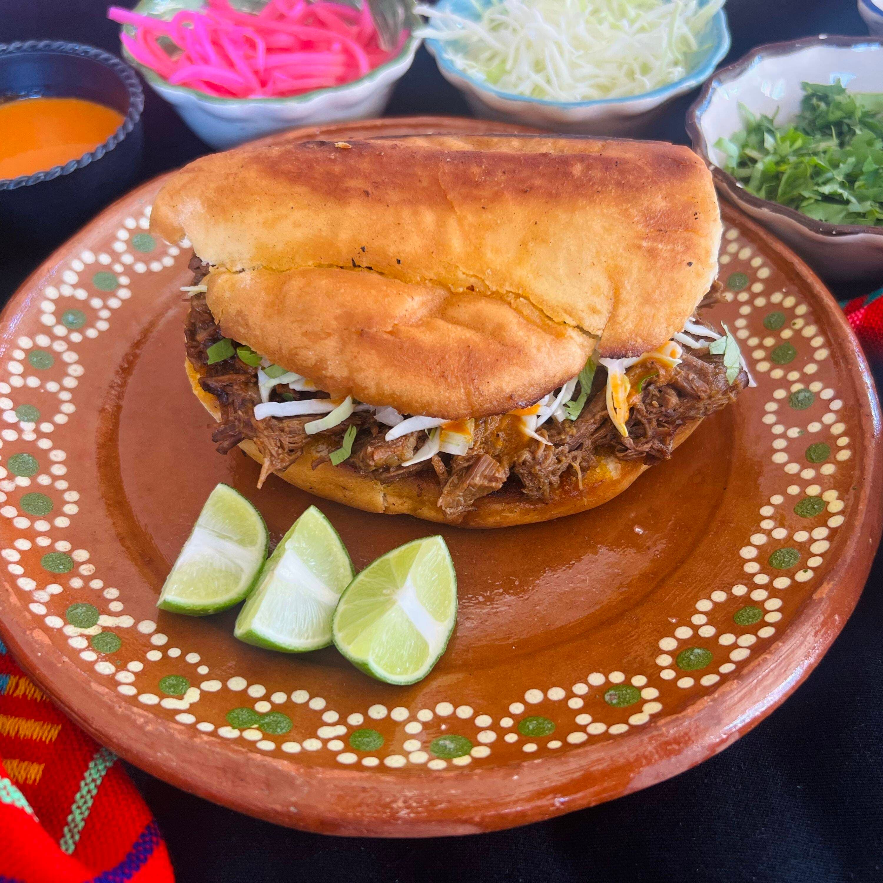 Lonche de Birria