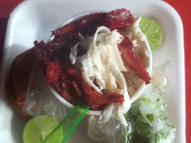 Charros con Trompo