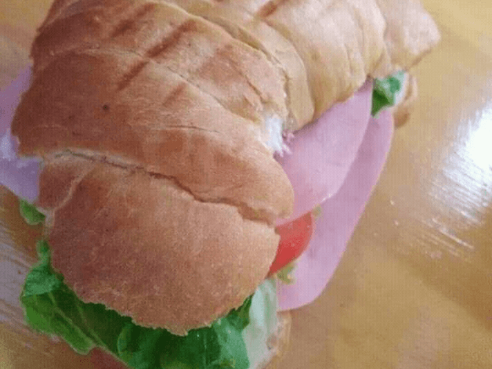 Croissant de Pavo