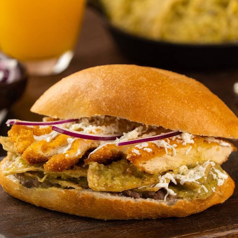 Torta de Chilaquiles Verdes