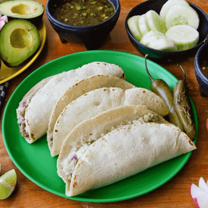 Tacos de Maíz de Chilorio